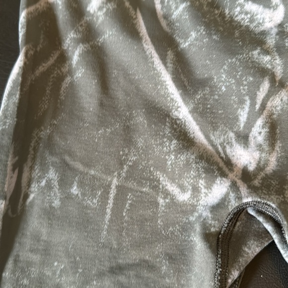 Lululemon seamless leggings - Picture 3 of 3